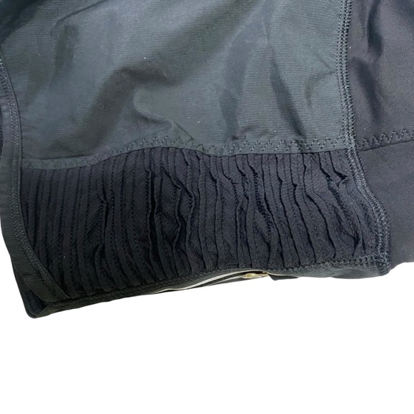 Lululemon Run: Bright At Night Short Sz 4 Black - Picture 10 of 14
